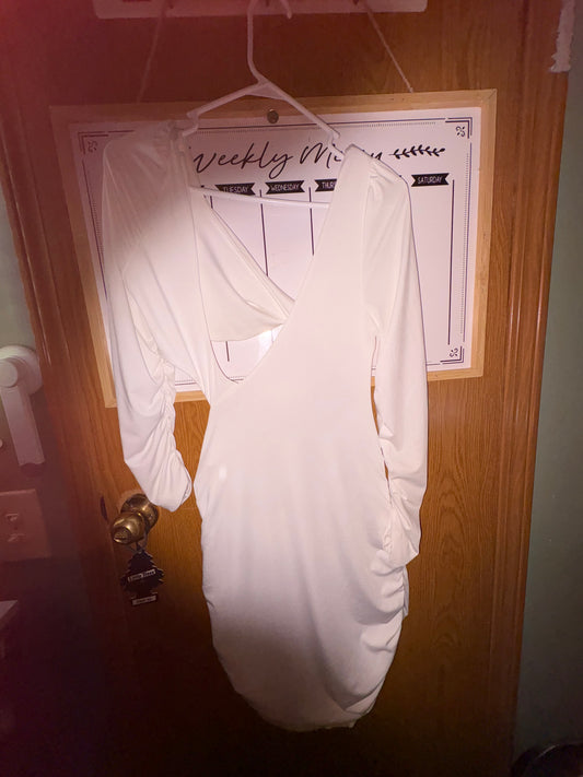 ELEGANT hALTER NECK BODYCON DRESS